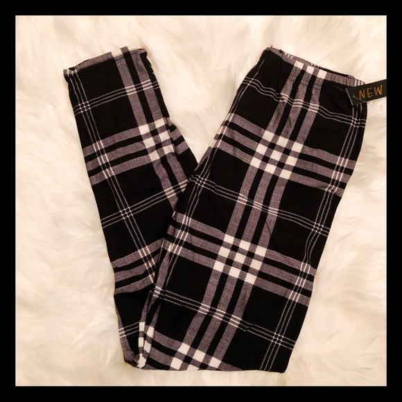 🔲вlαck & whítє plαíd lєggíngѕ🔲 - Picture 3 of 4